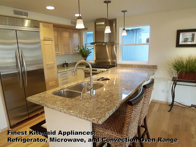 1826 W Balboa Blvd — Photo 3