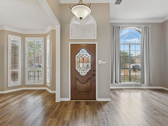 3rd image of 2117 Kings Forest Ln