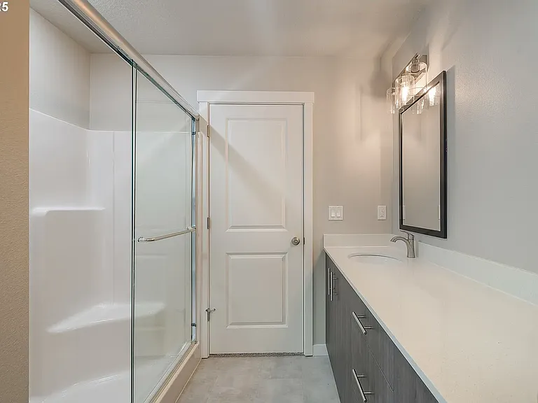 317 S Neptune St — Photo 29