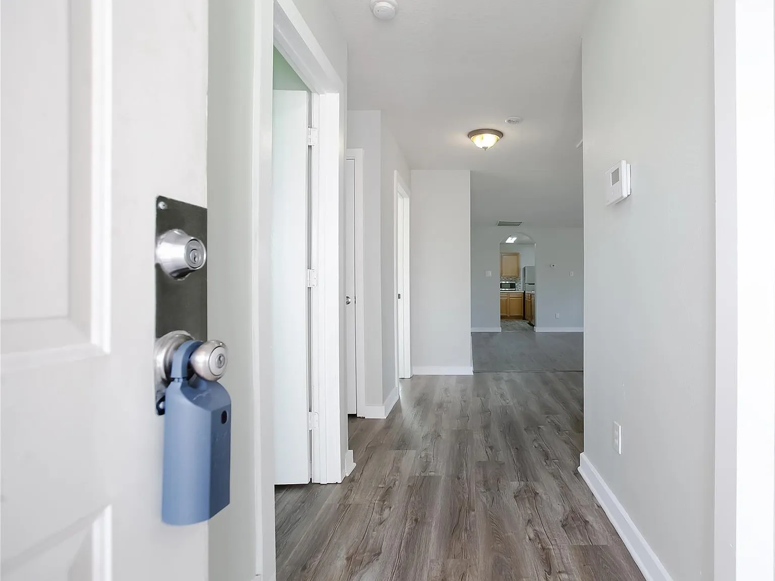 4 bed, 2.0 bath, 1706 sqft, $1,750 — Photo 2