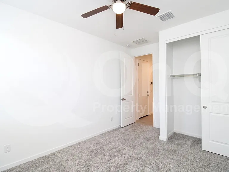17694 W Pinnacle Vista Dr — Photo 18