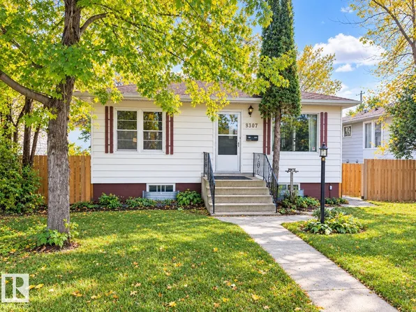 8907 83rd Ave NW, Edmonton, AB T6C 1B4