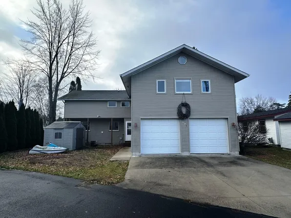 131 Tuscaroras Trl, Prudenville, MI 48651