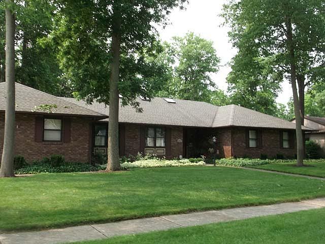 Main Photo House & Lawn 