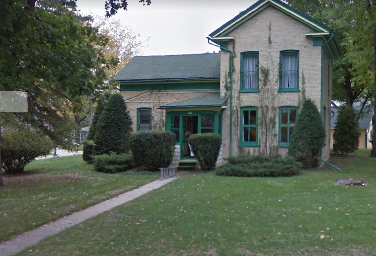 541 W Harper St photo 1