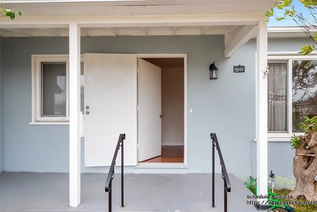 3 bed, 1410 sqft, $2,755 — Photo 2