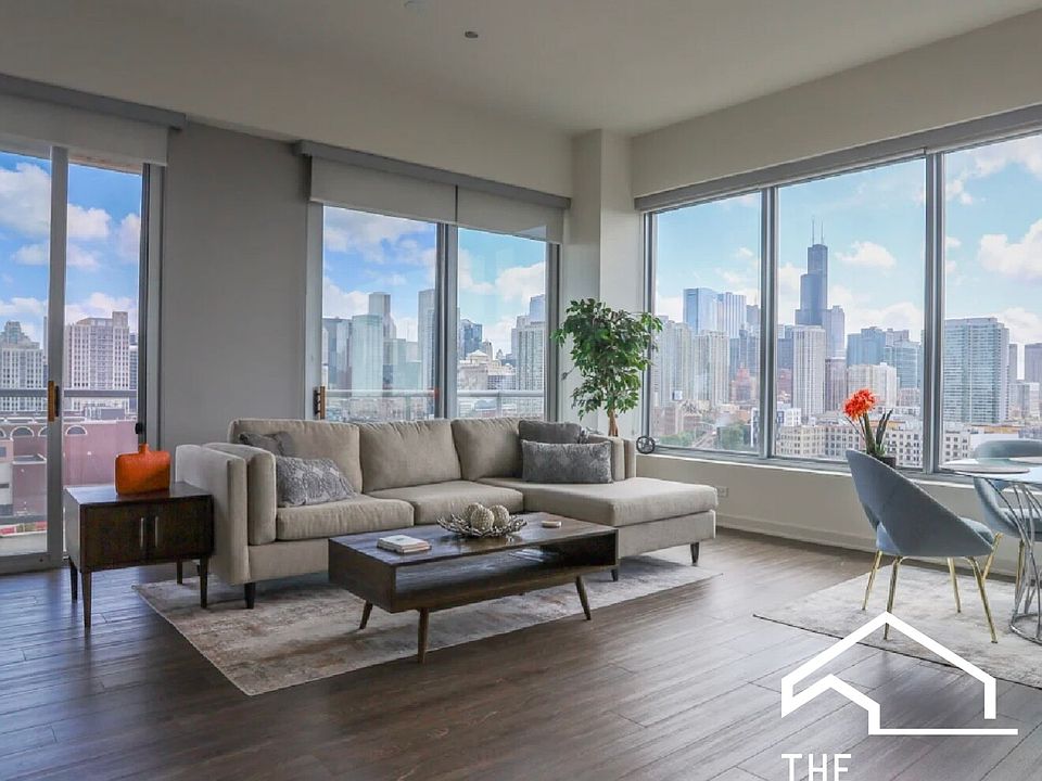 1st image of 915 W Huron St #2E