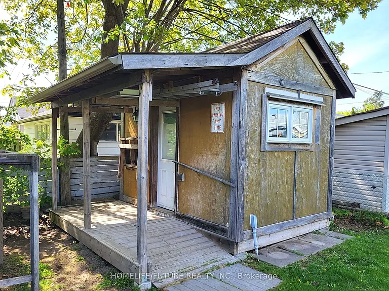 214 Windsor St #UPPER — Photo 4
