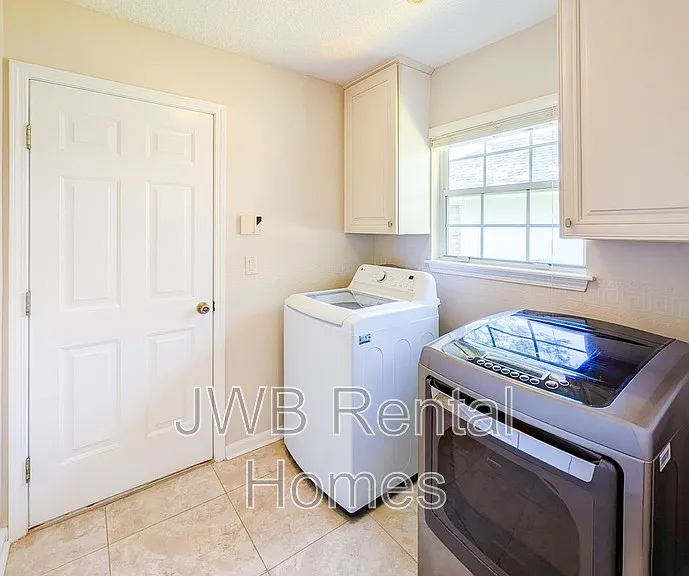 1672 Blue Heron Ln — Photo 13