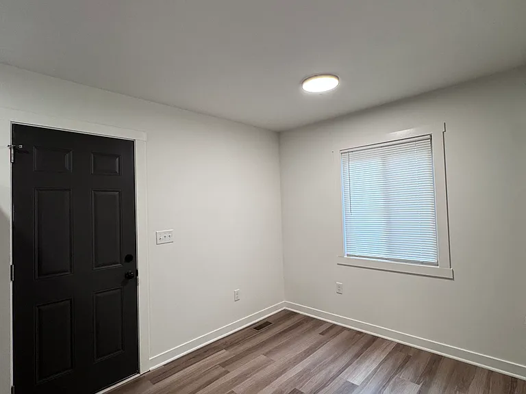 1759 Monterey Ct — Photo 12