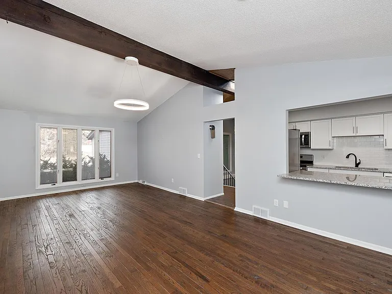 5329 Interlachen Blvd — Photo 5