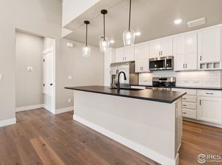 285 High Point Dr #H-207, Longmont, CO 80504