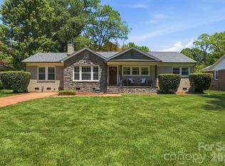5623 Wedgewood Dr, Charlotte, NC 28210