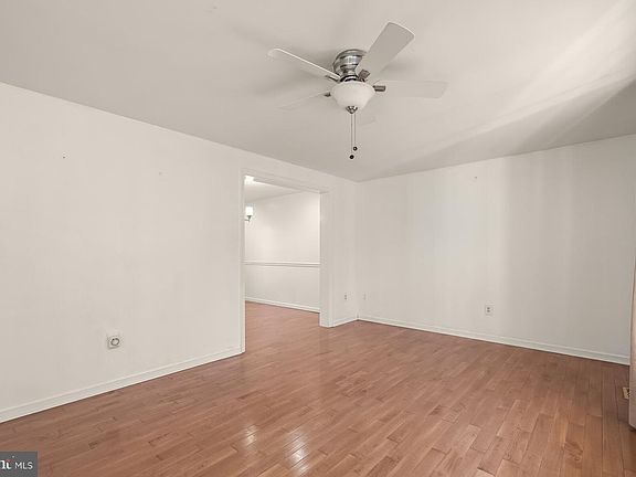 5th image of 3615 Saint Johns Ln