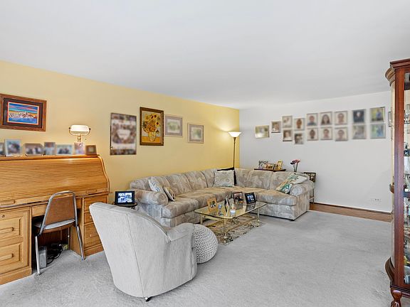 4th image of 7033 N Kedzie Ave APT 104