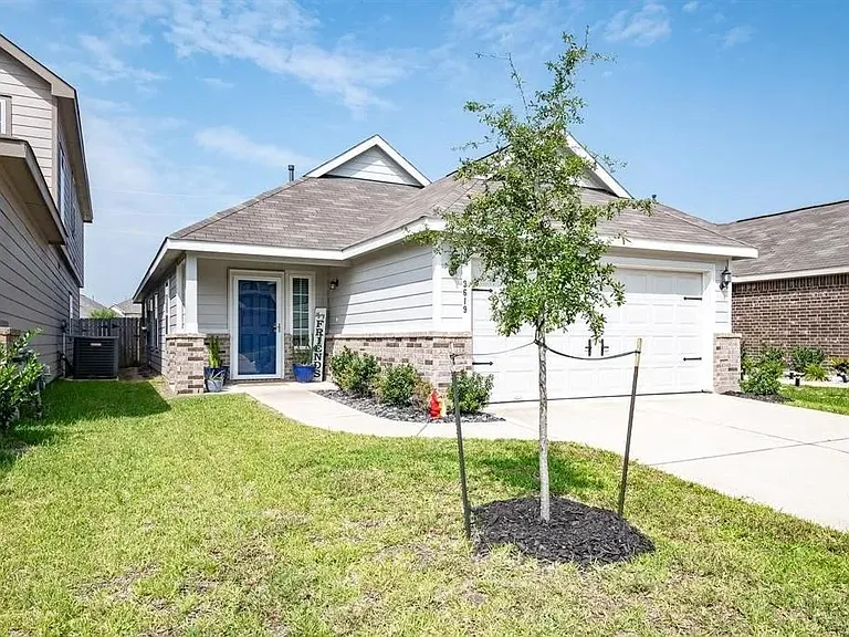 3619 Giorgio Pastel Pl — Photo 2