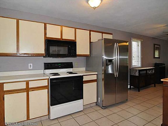 5th image of 200 Cannon St APT 141
