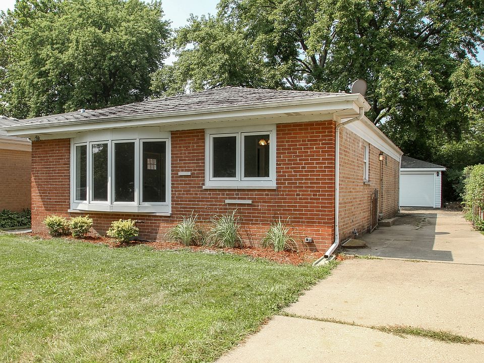 1st image of 719 Leclaire Ave