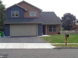 5 Donegal Dr, Carlisle, PA 17013