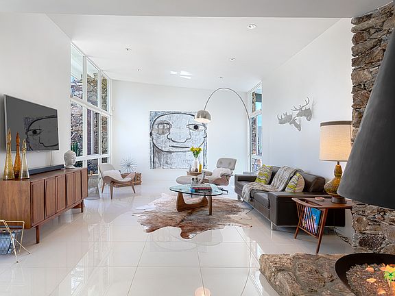 5th image of 2395 S Pebble Beach Dr