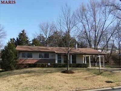 12319 Design Ln, Saint Louis, MO, 63146