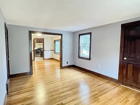 90 Whiton Ave #2