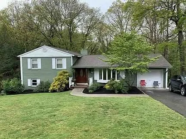 509 N Lilly Dr, Beckley, WV 25801