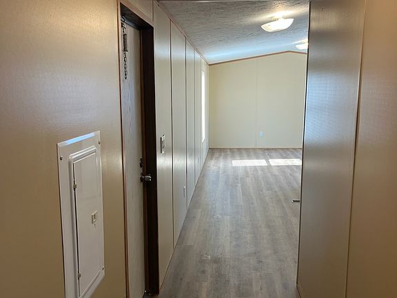 5th image of 1836 N East Ave #41