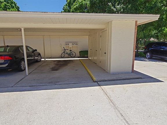5th image of 2225 Lark Cir W APT E