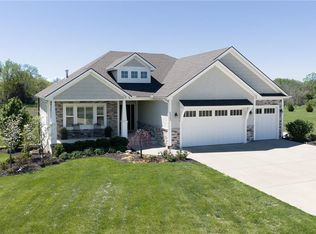 25865 Primrose Ln, Lawrence, KS 66044