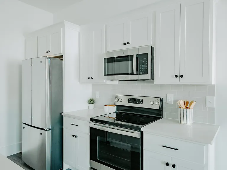 123 Mayson Ave NE #E — Photo 8