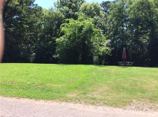 225 Catfish Ln, Crump, TN 38327