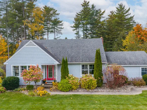 14 Sherwood Drive, Queensbury, NY 12804