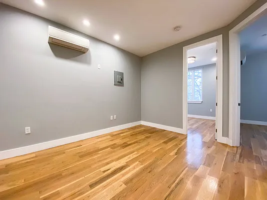 Rented by MAPT Residential LLC | media 24