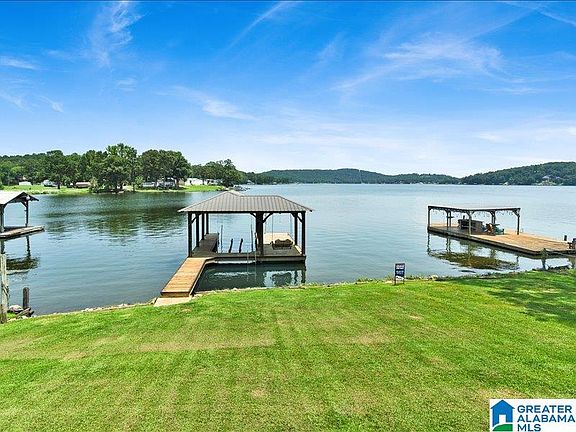 2nd image of 1496 Rivercrest Dr #0
