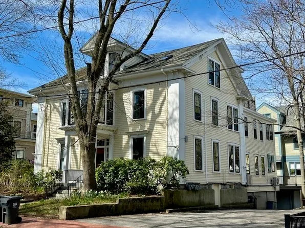 21 Lee St APT 2R, Cambridge, MA 02139