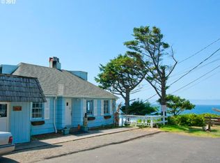 810 SW 10th St, Lincoln City, OR