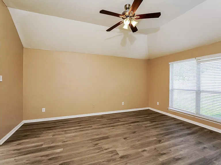7921 Wayne Way — Photo 9