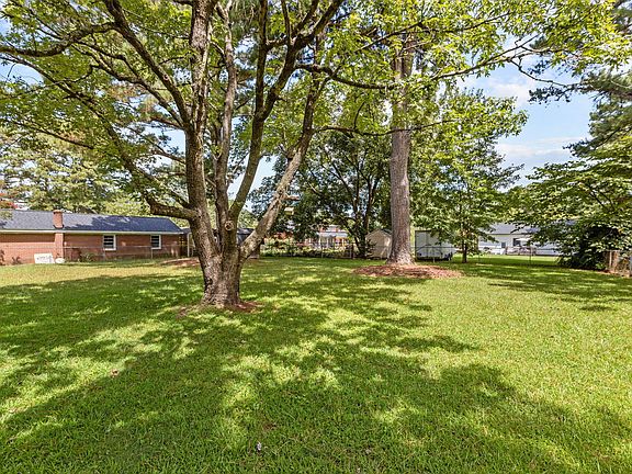 3rd image of 103 Virginia St