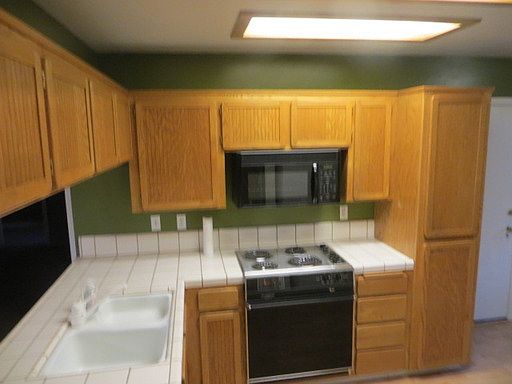 2nd image of 7931 N Mansionette Dr