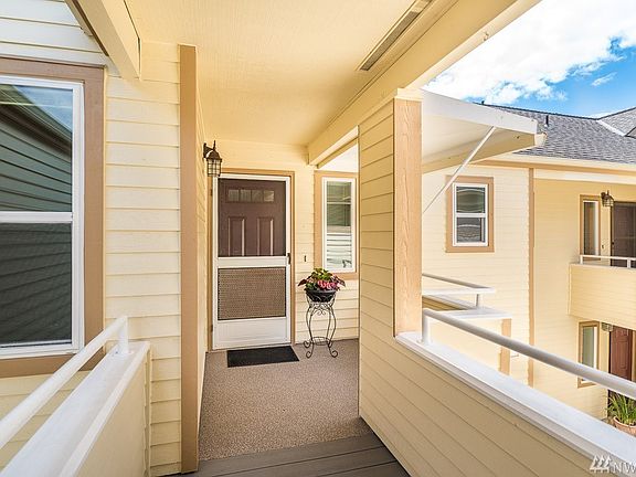 2nd image of 22037 SE 40th Ct
