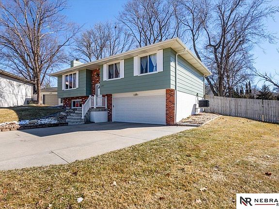 3rd image of 6309 Tanglewood Cir