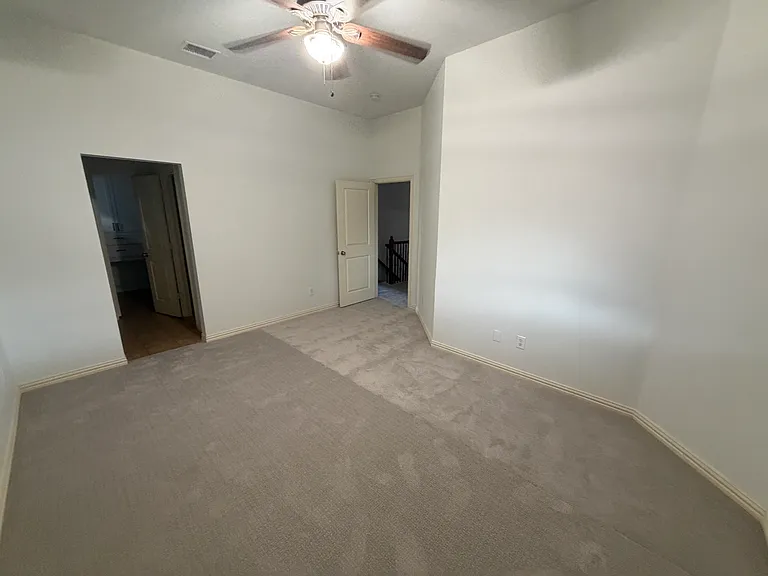 1128 Waterford Way — Photo 8