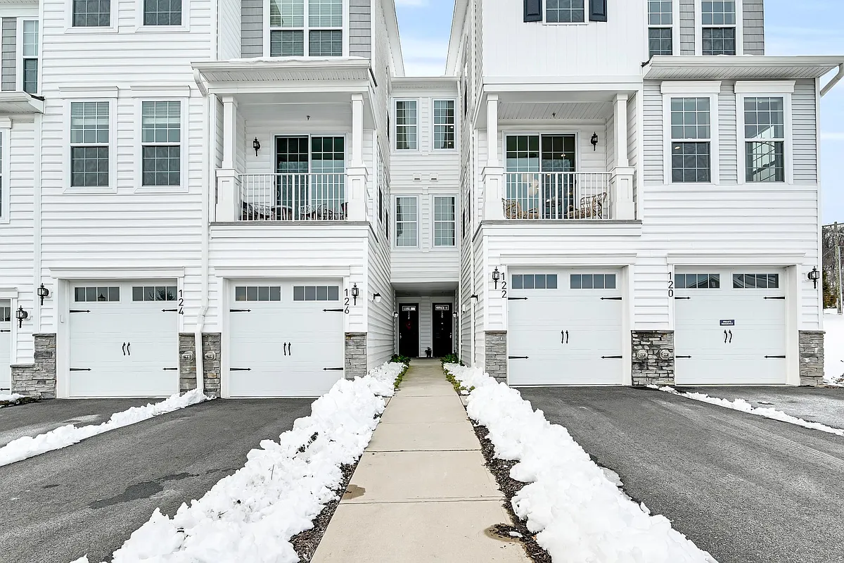 Building Photo - 122 Aspen Dr