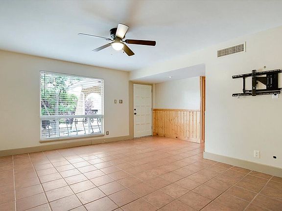 4th image of 6419 Cathy Ave NE