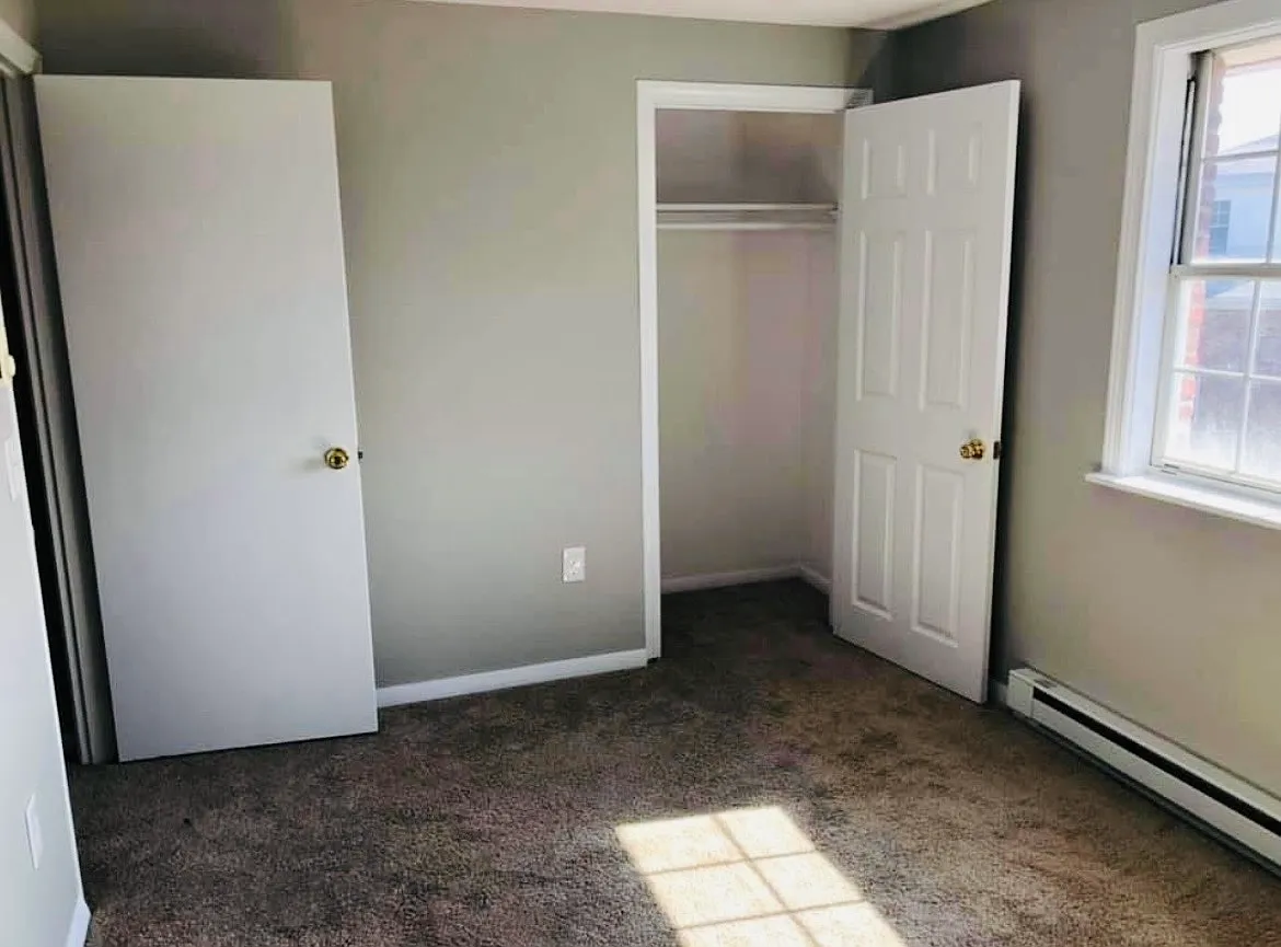 2 bed, 719 sqft, $2,200 — Photo 4