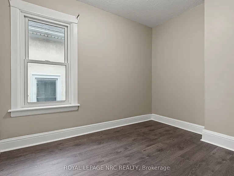22 Denistoun St — Photo 31