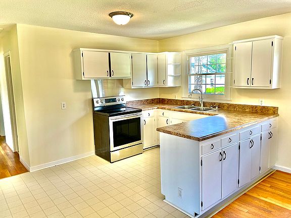 5th image of 607 Tillar Ave