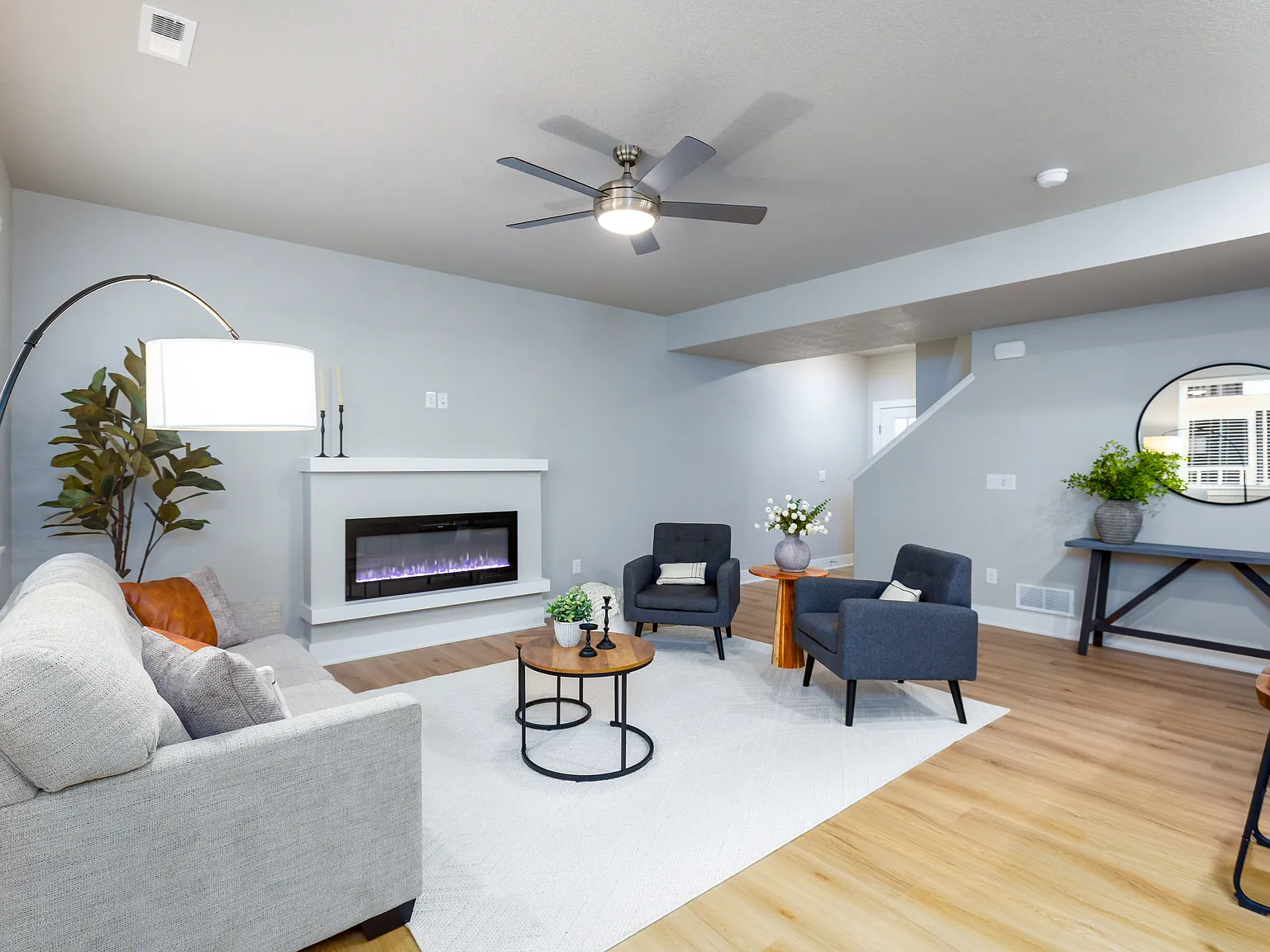 4 bed, 2.5 bath, 1708 sqft, $2,740 — Photo 1