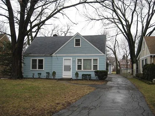 488 N Emroy Ave photo 1